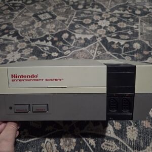 Vintage Nintendo Entertainment System Console - Gray and Black